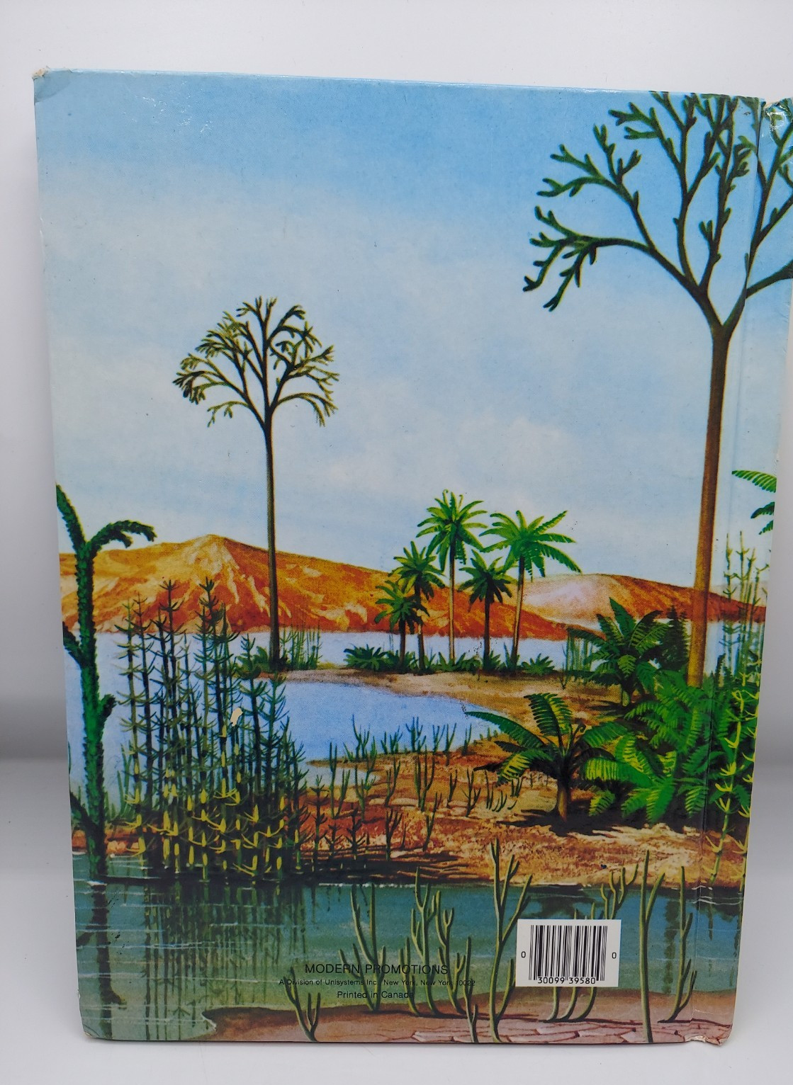 1981 Dinosaurs & Prehistoric Animals Hard Cover Book