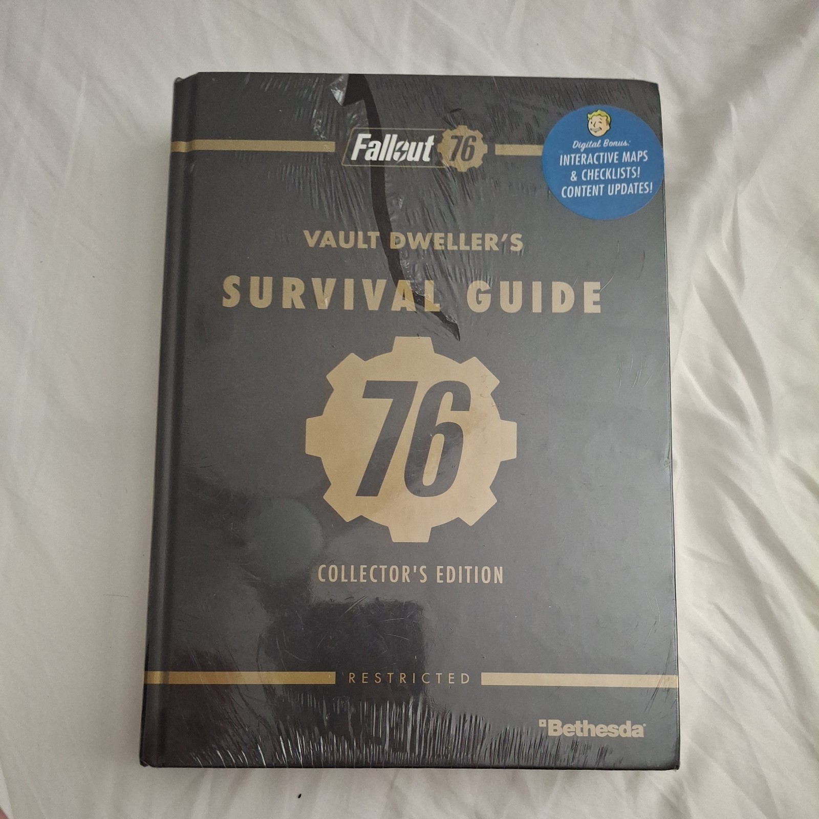 Fallout 76 : Official Collector’s Edition Guide by Garitt Rocha and David…