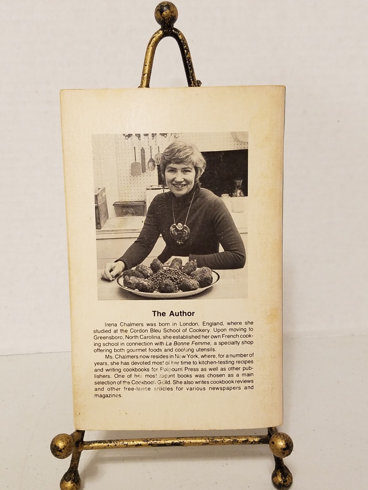 Soups by Irena Chalmers, Drawings by Bob Penny Vtg Cookbook Potpourri Press 1975