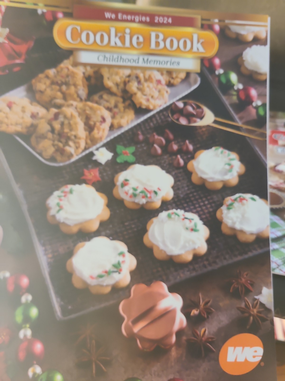 2 We Energies Cookie Cookbooks 2023 And 2024