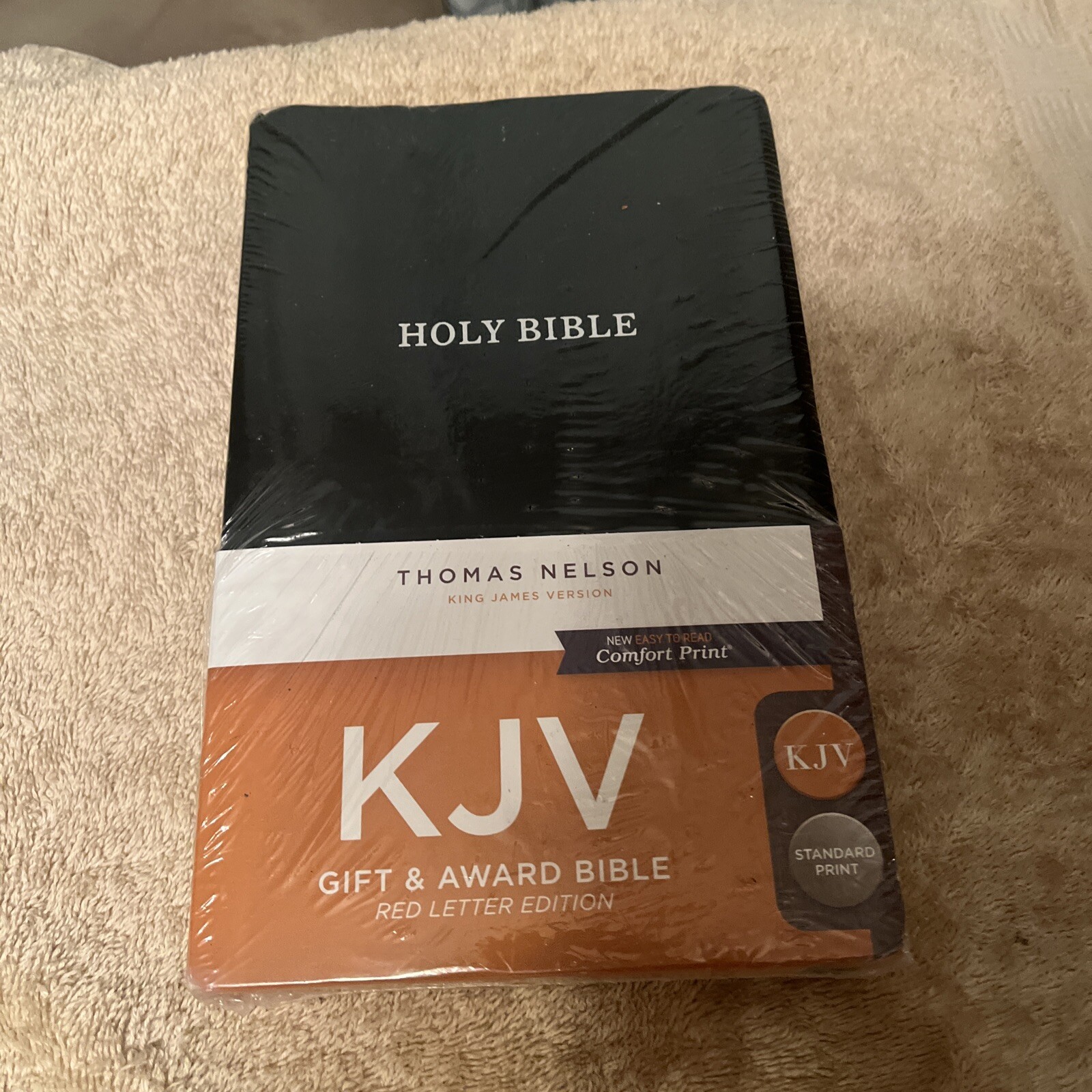 KJV Holy Bible: Gift and Award, Black Leather Flex Red Letter, Comfort Print New