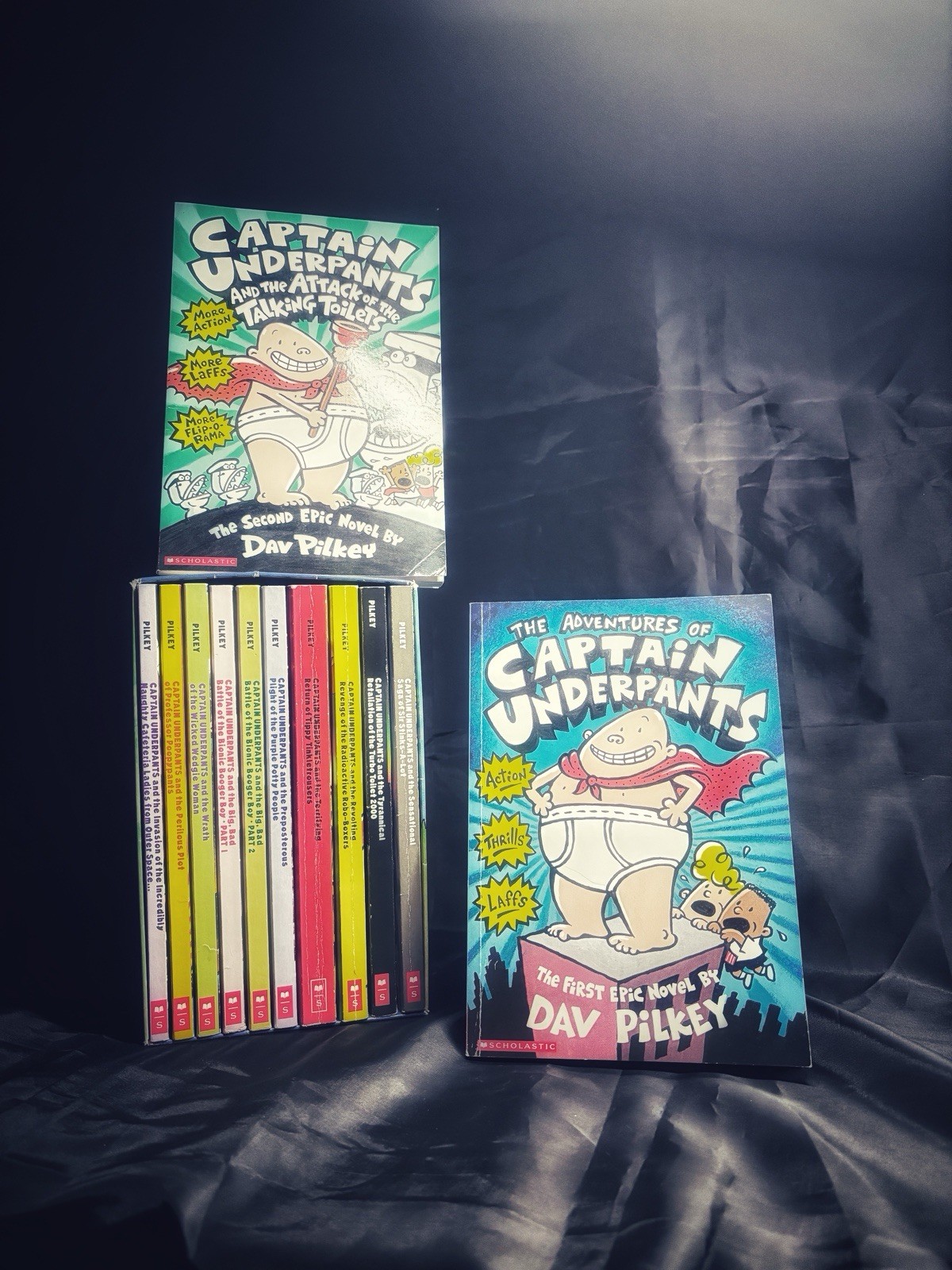 Complete Set Of 12 Captain Underpants Series By Dav Pilkey – Schoolastic + Cover