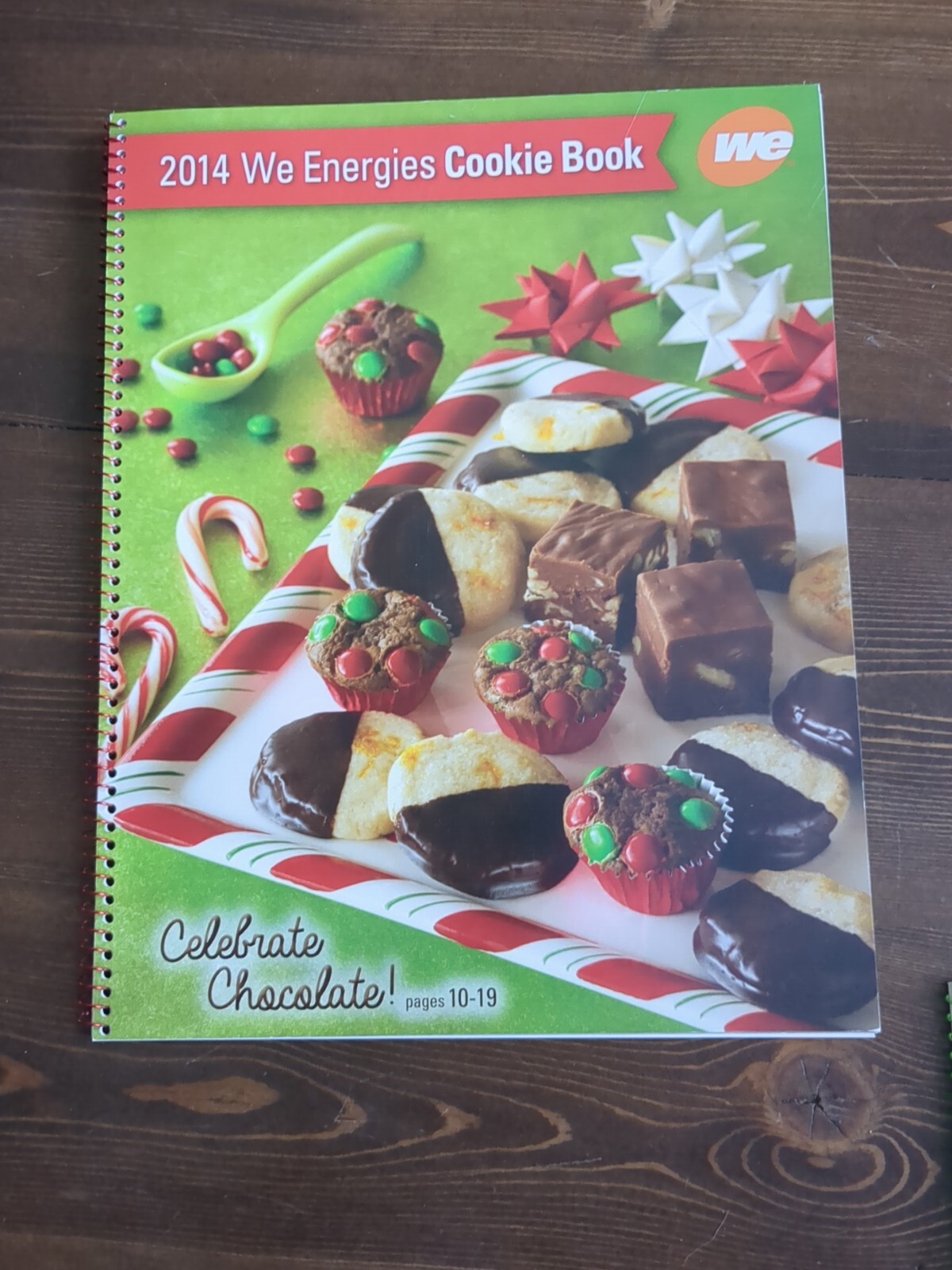 WE Energies Cookie Book Wisconsin Electric U Choose Year 2023 22 21 20 Etc Bake