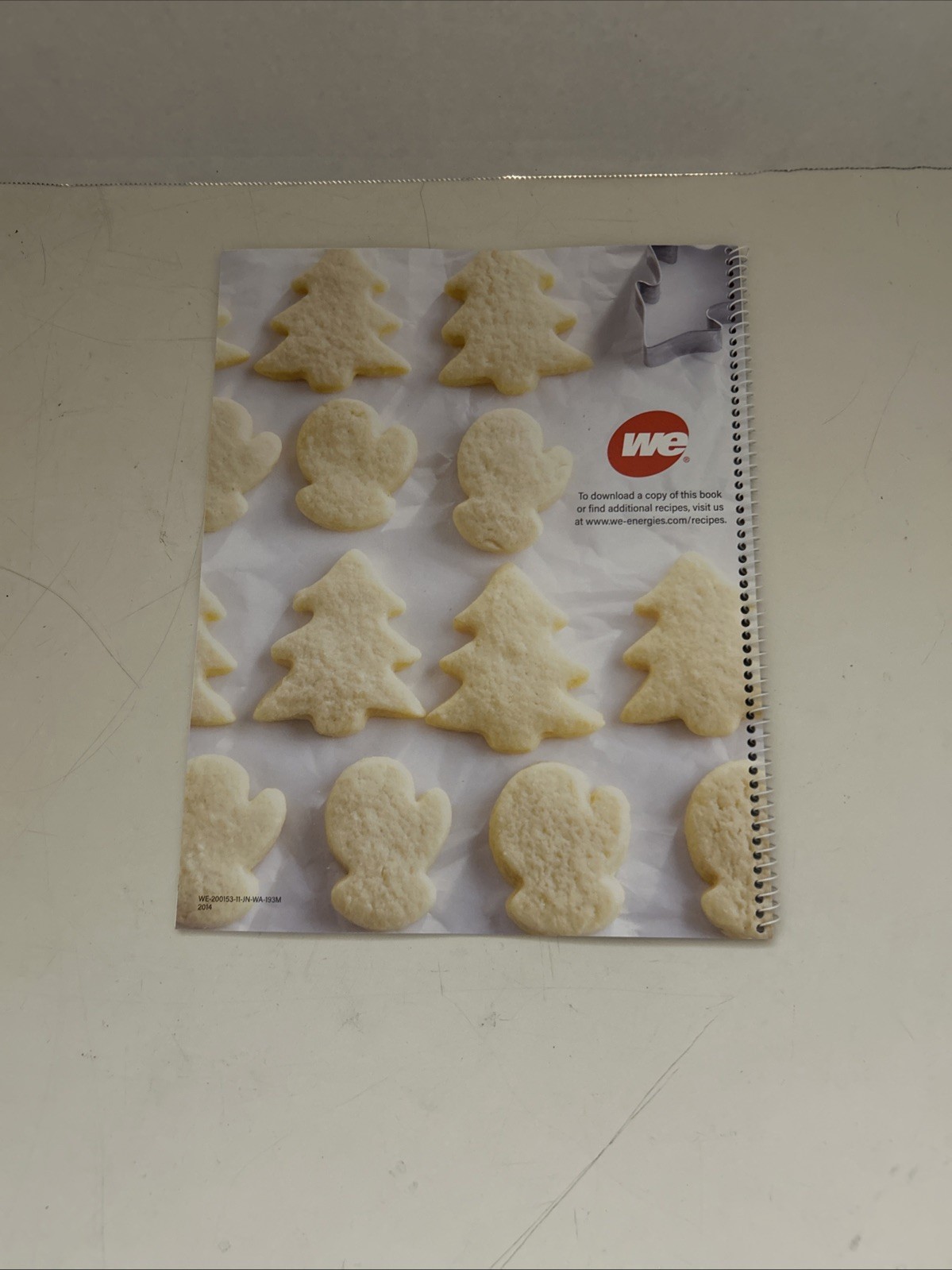 1998 & 2020 Cookbook Wisconsin Electric RECIPES Cookie Cooky Book We Energies