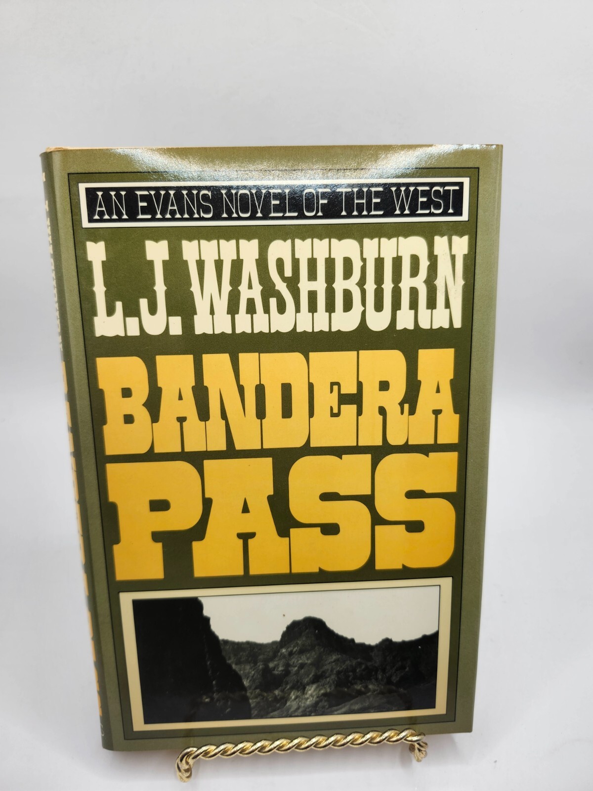 Vintage Copy of An Evans Novel of the West, “Bandera Pass”, by L.J. Washburn