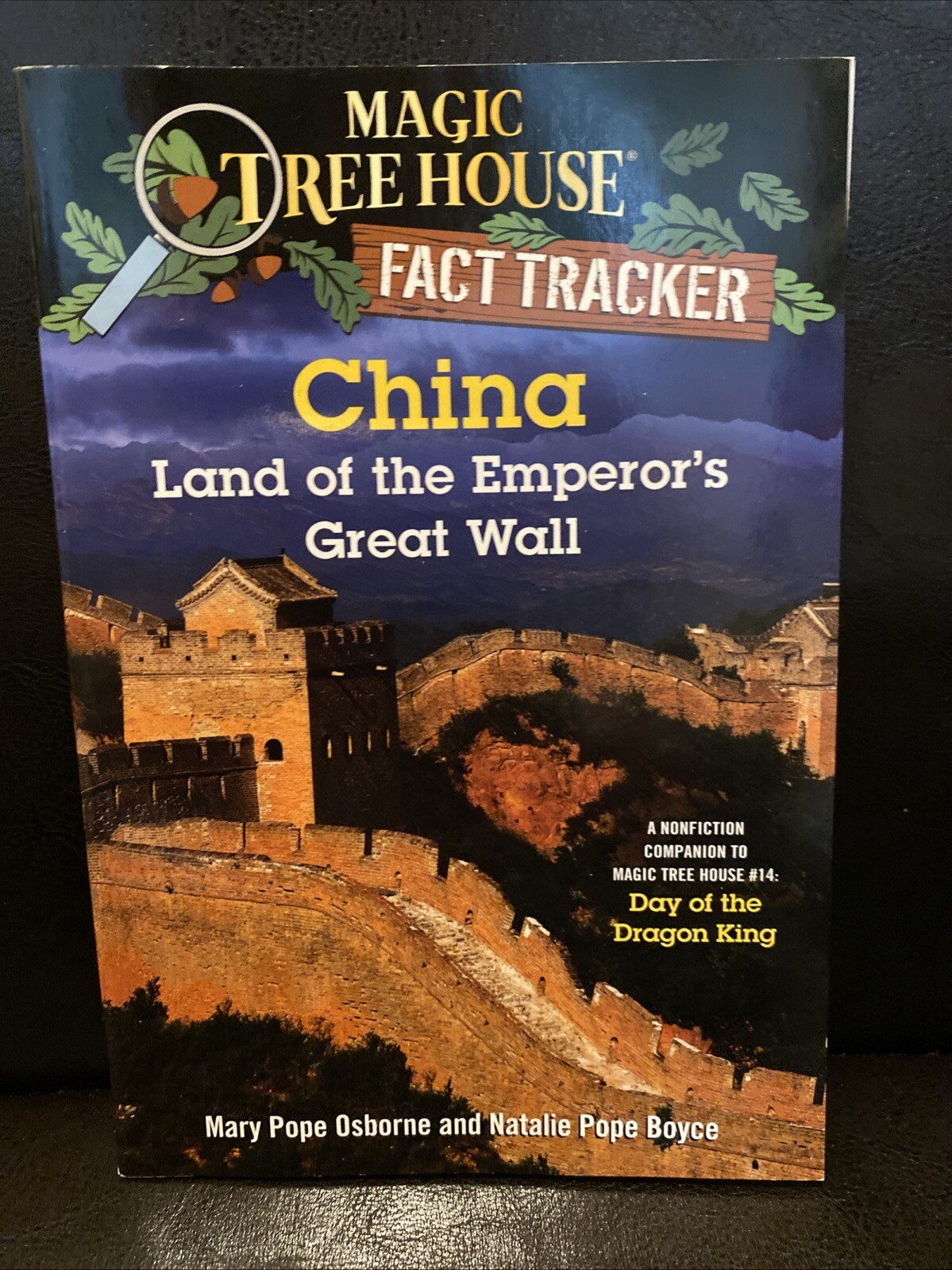 China: Land of the Emperor’s Great Wall: A Nonfiction Companion to Magic Tree