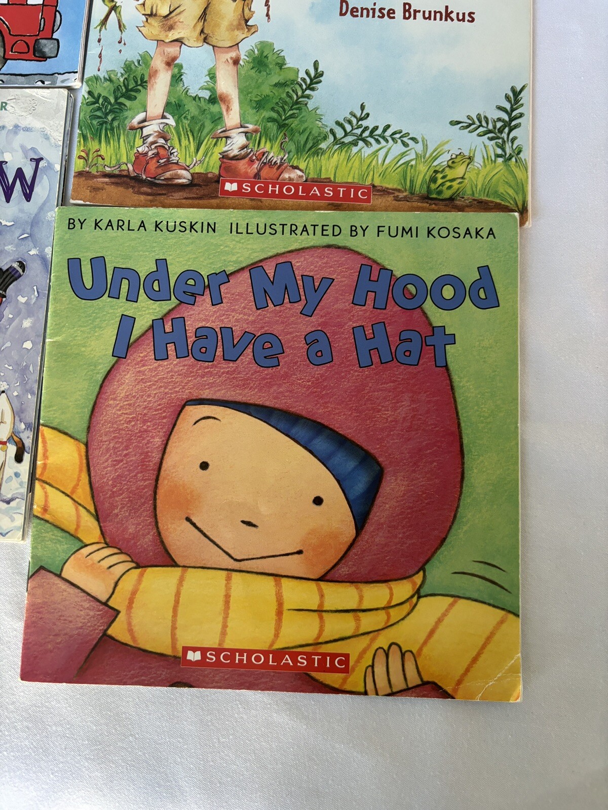 books set of 4 Schoolastic paper back children books